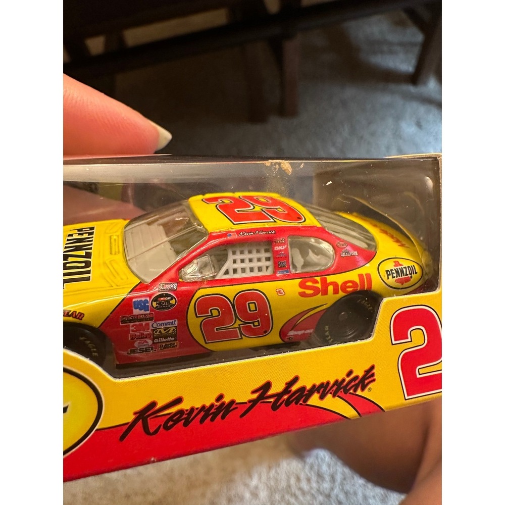 Nascar Kevin Harvick #29‎ Pennzoil Shell 1:64 Scale Stock Car Limited Edition